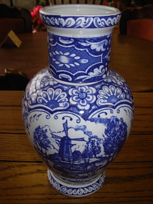č.1305 porcelánová váza DELFT