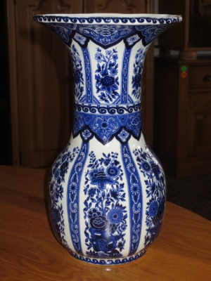 č.532 porcelánová váza DELFTS