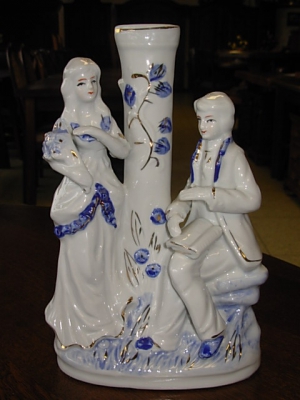 č.828 porcelánové sousoší