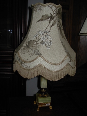 č.441 lampa stolní