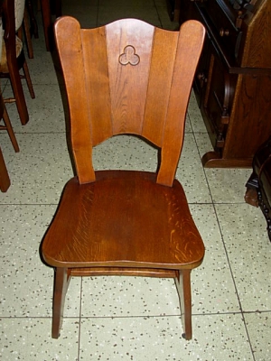 č.831 židle masiv dub