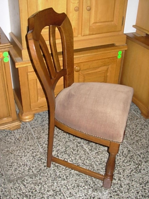 č.63 židle čalouněná