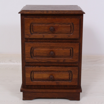 č.1069 komoda šuplíková