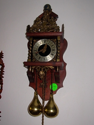 č.243 hodiny závěsné mechanické