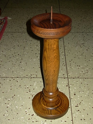 č.1546 svícen masiv dub