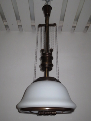 č.195 lustr stylový