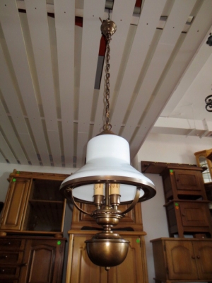 č.1538 lustr na řetězu