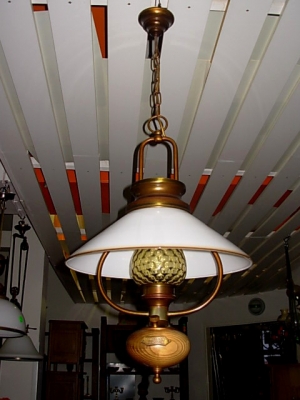 č.399 lustr na řetězu