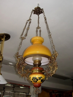 č.2006 lustr na řetězu