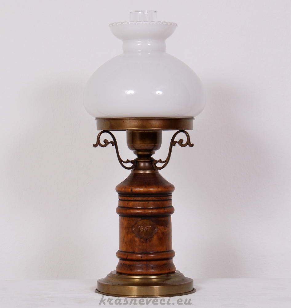 č.1879, lampa stolní