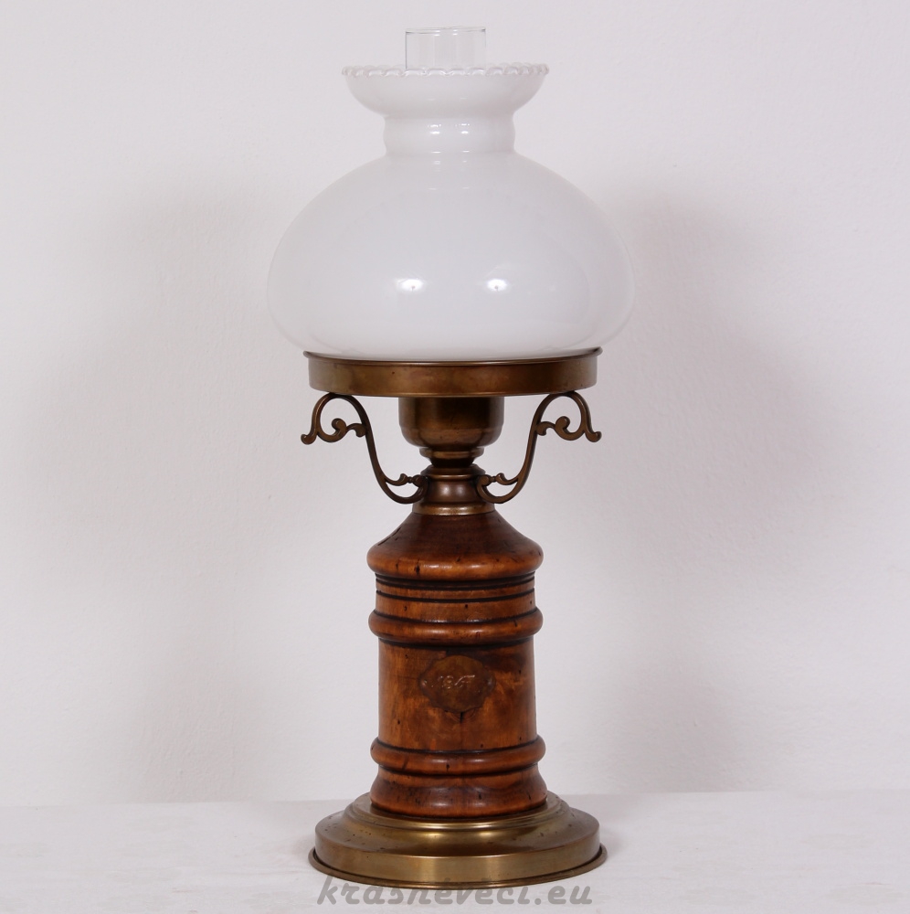 č.1879, lampa stolní