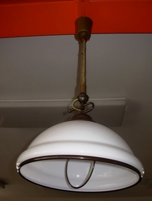 č.980 lustr stahovací