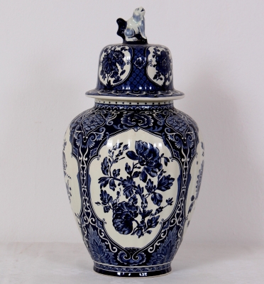 č.775 porcelánová dóza DELFTS